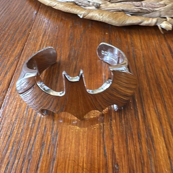 nOIr jewelry Batman silver tone rhodium plated cuff DC COMICS !! Collection - Picture 7 of 13